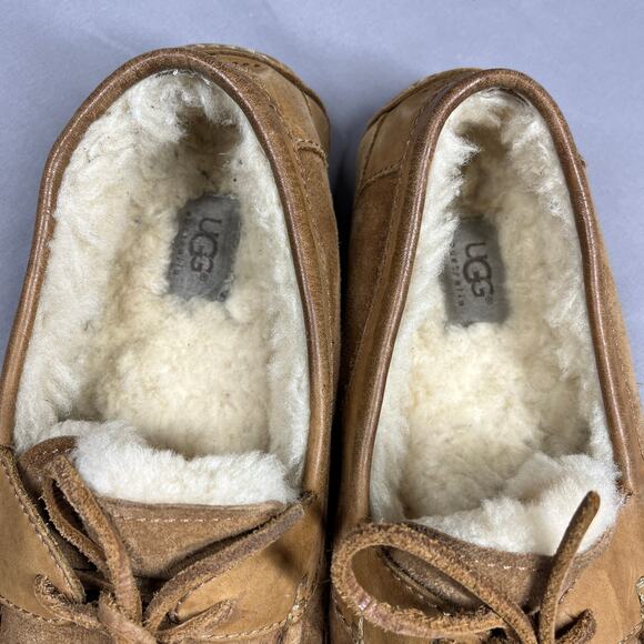 UGG Australia Byron Moccasin Men's Size 10  Sheepskin Slippers 5102 Chestnut - Picture 5 of 14